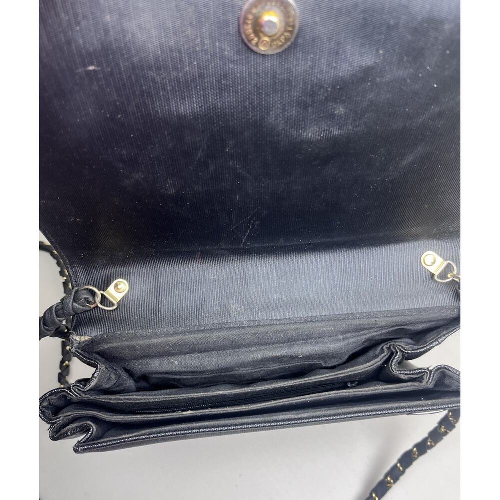 Y2K Vintage Black Crossbody Purse Gold Leopard Accent | Elegant Shoulder bag - Picture 4 of 4